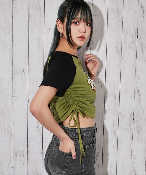 GORGE(ゴージ)の「《サイドドロスト・サガラロゴ刺繍》カットソー/Y2K/春夏/全4色(Tシャツ/カットソー・レディース・オフホワイト/カーキ/ボルドー/チャコール・F)」の13枚目の写真