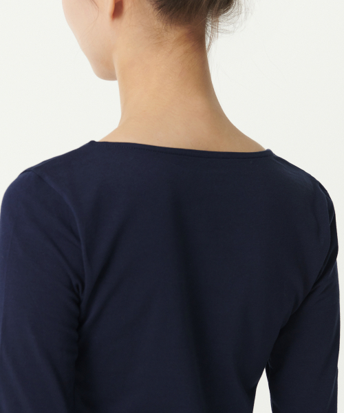 MUSINSA STANDARD WOMAN（ムシンサスタンダードウーマン）の「ウィメンズスリムクロップスクエアネック長袖Tシャツ[ネイビー]（Tシャツ/カットソー・レディース・その他・SMALL/MEDIUM/LARGE/X-LARGE/X-SMALL）」の5枚目の写真