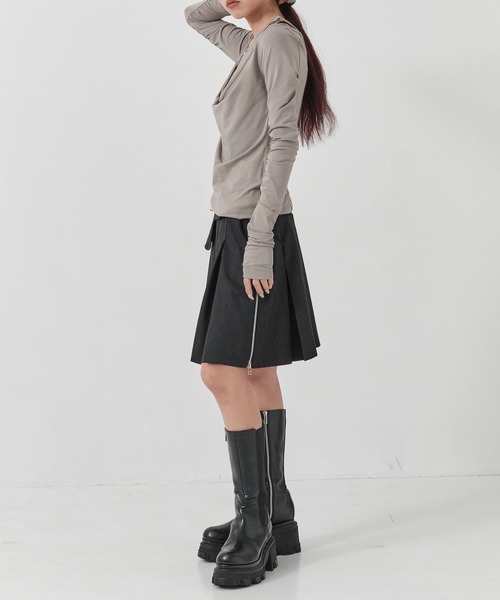 CONZ(コンズ)の「layered long sleeve top(Tシャツ/カットソー・レディース・ブラック/ライトグレー・FREE)」の8枚目の写真