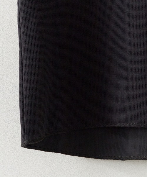 THOUSAND MILE(サウザンドマイル)の「THOUSAND MILE/サウザンドマイル ヘンリーネックワッフルTシャツ ロゴ刺繍 半袖Tシャツ 秋 秋服 2026年秋冬(Tシャツ/カットソー・レディース・ホワイト/ブラック・XS)」の4枚目の写真
