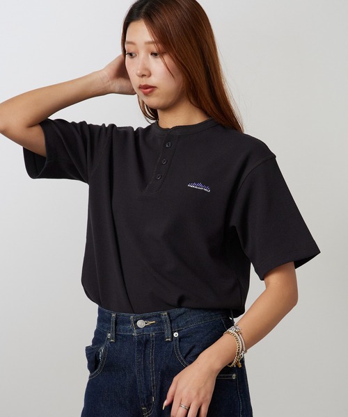 THOUSAND MILE(サウザンドマイル)の「THOUSAND MILE/サウザンドマイル ヘンリーネックワッフルTシャツ ロゴ刺繍 半袖Tシャツ 秋 秋服 2026年秋冬(Tシャツ/カットソー・レディース・ホワイト/ブラック・XS)」の22枚目の写真