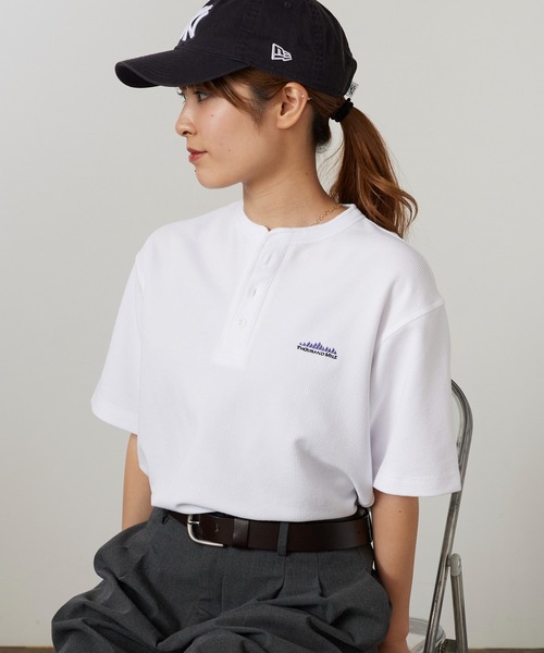 THOUSAND MILE(サウザンドマイル)の「THOUSAND MILE/サウザンドマイル ヘンリーネックワッフルTシャツ ロゴ刺繍 半袖Tシャツ 秋 秋服 2026年秋冬(Tシャツ/カットソー・レディース・ホワイト/ブラック・XS)」の13枚目の写真