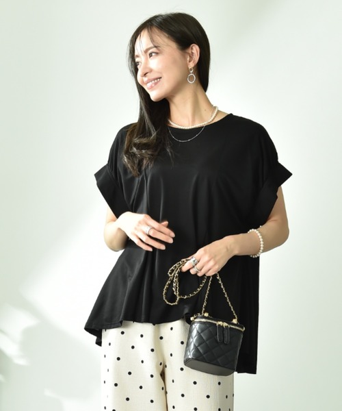 INTERPLANET(インタープラネット)の「【接触冷感】フレアーシルエットカットソー(Tシャツ/カットソー・レディース・ブラック/グレイッシュベージュ/ブルー・FREE)」の14枚目の写真
