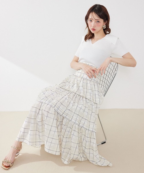 rienda（リエンダ）の「ウエストシャーリングタックデザインフレアスカート　春服　夏服（スカート・レディース・ブルー系その他/マルチ/イエロー系その他/ブラック・FREE）」の3枚目の写真