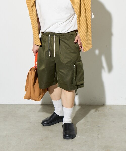 B-DAY STORE(ビーデイストア)の「【B-DAY STORE】ビックポケットショートパンツ ユニセックス(その他パンツ・レディース・カーキ/ネイビー・0)」の2枚目の写真