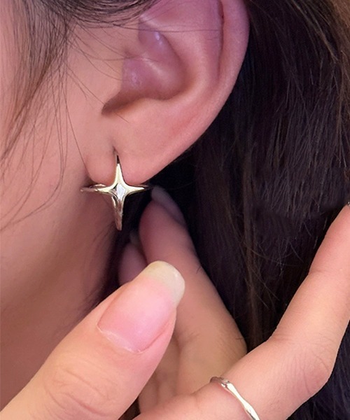 tunee（チュニー）の「シルバーデザインスターペアピアス/レディース/両耳用(T3)（ピアス（両耳用）・レディース・シルバー・FREE）」の5枚目の写真