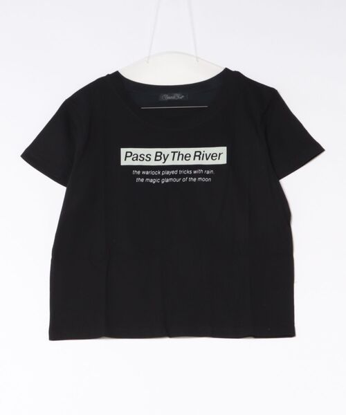 RCD(アールシーディー)の「オーバーサイズシルエットショート丈ロゴプリントTシャツ(Tシャツ/カットソー・レディース・ブラック系6/ホワイト系2/ブラック系1/ホワイト系5/ブラック系4・L/M)」の5枚目の写真