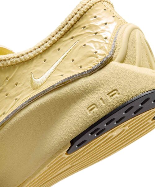 NIKE(ナイキ)の「ナイキ エア スーパーフライ ウィメンズシューズ / Nike Air Superfly Women's Shoes IM5162-700 Soft Yellow(スニーカー・レディース・イエロー系その他2・23.5/24/22/22.5/23/24.5/25/25.5/26)」の8枚目の写真