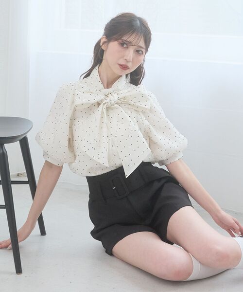 MAJESTIC LEGON（マジェスティックレゴン）の「レディボウタイブラウス（シャツ/ブラウス・レディース・ホワイト系その他/ブルー/ホワイト系その他2/オフホワイト・MEDIUM）」の20枚目の写真