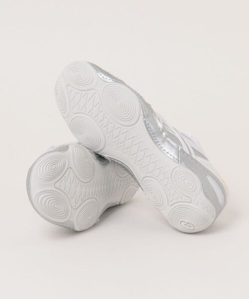 ASICS(アシックス)の「【ASICS】1203A879.100 HYPERSYNC(スニーカー・レディース・シルバー・24.5/23.5/23/25/24)」の3枚目の写真