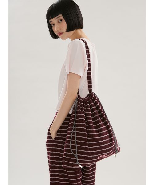 emmi（エミ）の「emmiロゴパイルスクエア2wayショルダーバッグ（ショルダーバッグ・レディース・バーガンディー/ネイビー/グレー・F）」の13枚目の写真
