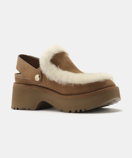 UGG(アグ)の「UGG W Esmee Clog 1173331(サンダル・レディース・タン・23cm/24cm/25cm)」の5枚目の写真