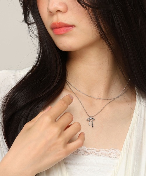 Heather(ヘザー)の「リボンモチーフ2連ネックレス 856474(ネックレス・レディース・シルバー/ゴールド・ONE SIZE)」の8枚目の写真