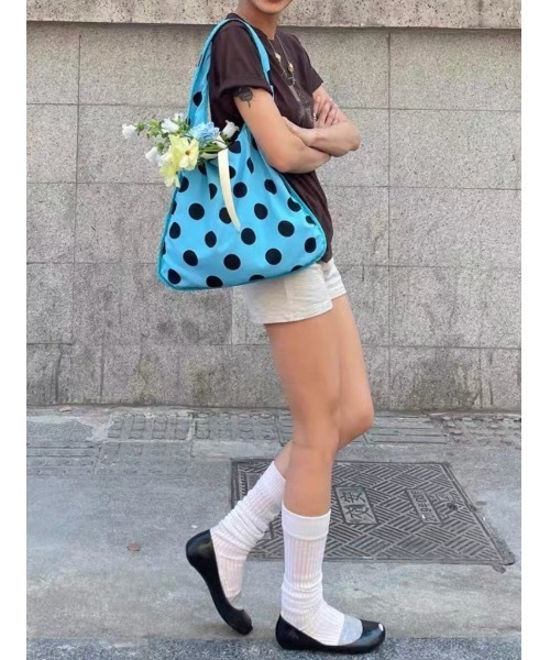 SEN TOKYO(セントーキョー)の「Polka dot one-shoulder bag/水玉 ドット柄 ワンショルダーバッグ(ショルダーバッグ・レディース・ブルー・FREE)」の2枚目の写真