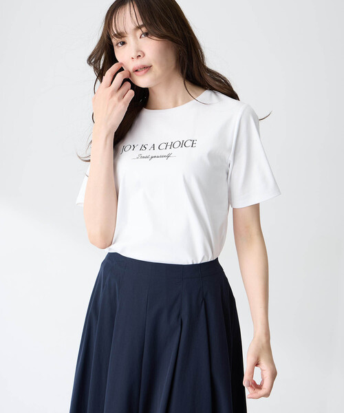 A/C DESIGN BY ALPHA CUBIC（エーシーデザインバイアルファキュービック）の「スムースロゴTシャツ【すごツヤ・UVカット・接触冷感】（Tシャツ/カットソー・レディース・サックスブルー/オフホワイト・L/M）」の7枚目の写真