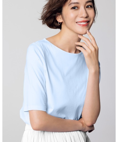 DoCLASSE( ドゥクラッセ)の「ボートネック/5分袖・DoT(58cm丈)(Tシャツ/カットソー・レディース・ダークネイビー/ライトグレー/ブラック/フューシャピンク/ブルー・M/S/LL/L)」の6枚目の写真