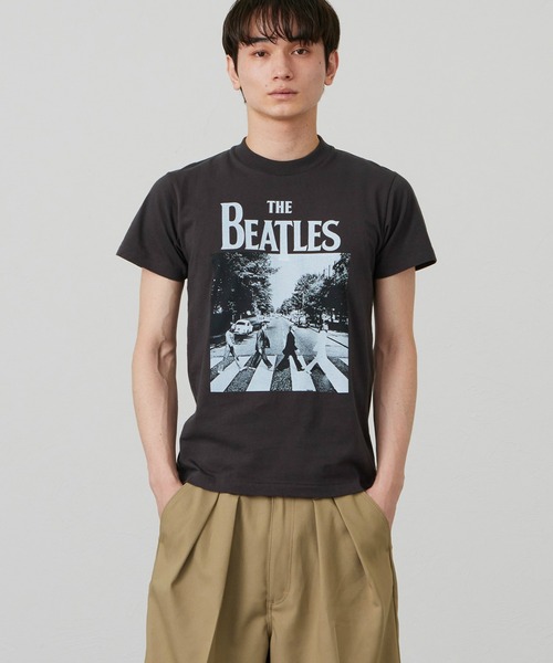 Lee(リー)の「Wrangler/ラングラー PRINT T-SHIRTS【BEATLES】(Tシャツ/カットソー・メンズ・ホワイト/ブラック・SMALL/MEDIUM/LARGE/X-LARGE)」の1枚目の写真