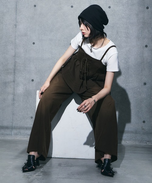 PAGEBOY(ページボーイ)の「<まるでデニム見え!/紫外線カット/接触冷感/ストレッチ>マルデニメガレッグパンツ(デニムパンツ・レディース・ブラウン/ブラック/グリーン・MEDIUM/SMALL)」の17枚目の写真