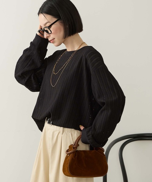 Aunely(オーネリー)の「【Aunely】エアリーアイレットレースプルオーバー<YOSOOIシリーズ>(Tシャツ/カットソー・レディース・ブラウン/カーキ/イエロー/アイボリー/ブラック・M/L)」の2枚目の写真