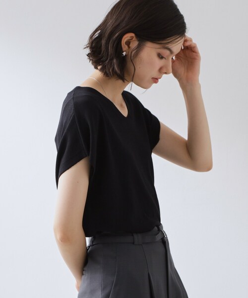 THE SHOP TK (ザ ショップ ティーケー )の「軽い着心地 Vネックニット(ニット/セーター・レディース・ブラック/ダークブラウン/ブルー/ナチュラル/ピンク系その他・99)」の14枚目の写真