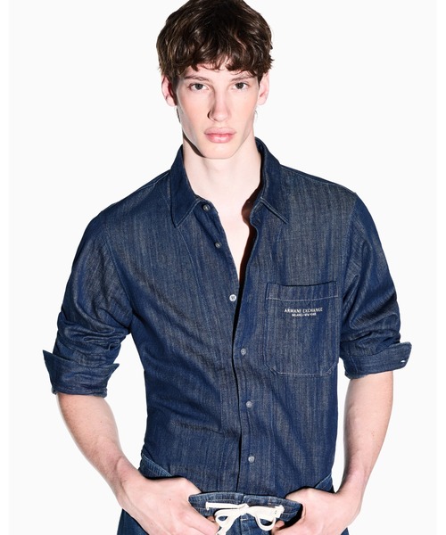 ARMANI EXCHANGE(アルマーニエクスチェンジ)の「【A|X アルマーニ エクスチェンジ】レギュラーフィット デニムシャツ/REGULAR(シャツ/ブラウス・メンズ・ブルー・MEDIUM/LARGE/X-SMALL/SMALL)」の3枚目の写真
