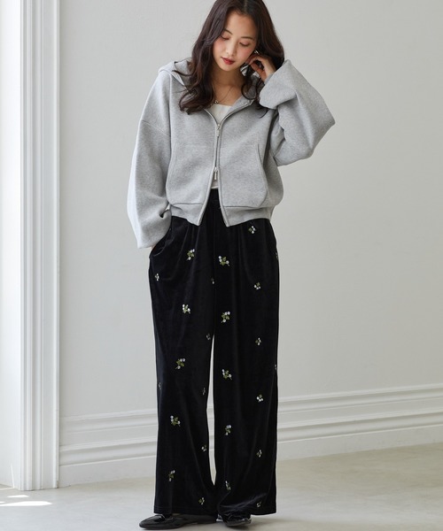 RANAN(ラナン)の「ベロア刺しゅうイージーパンツ(その他パンツ・レディース・ブラウン/ブラック・M/LL/L)」の22枚目の写真