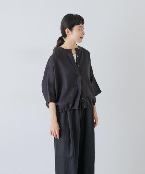 かぐれ(カグレ)の「リネンハーフスリーブシャツ(シャツ/ブラウス・レディース・ブラック/オフホワイト・FREE)」の15枚目の写真