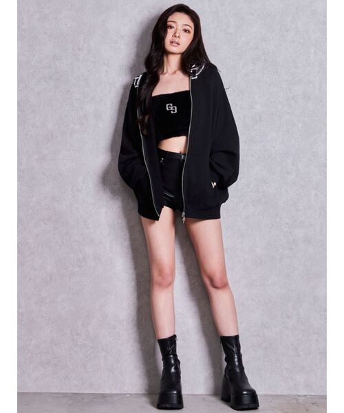 GYDA(ジェイダ)の「Essential platformショートブーツ(ブーツ・レディース・ブラック/オフホワイト・SMALL/MEDIUM/LARGE)」の18枚目の写真