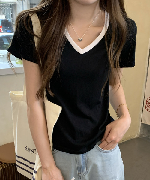 2ly2(トゥーリートゥー)の「配色Vネック 半袖Tシャツ(Tシャツ/カットソー・レディース・ホワイト/ブラック・FREE)」の8枚目の写真
