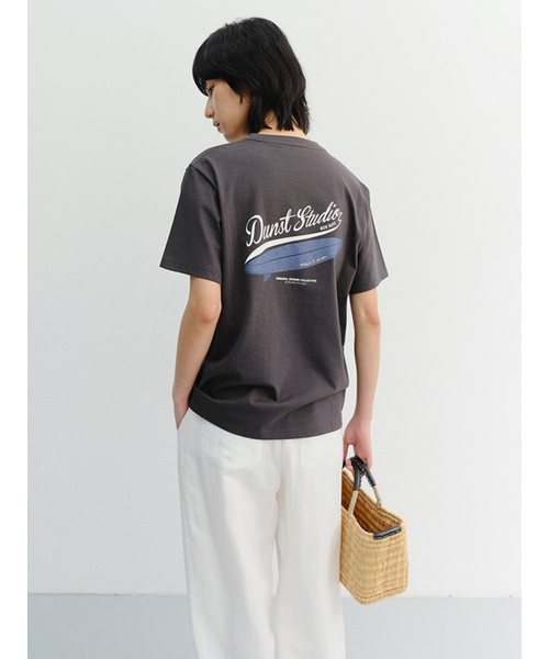 DUNST(ダンスト)の「UNISEX SUMMER HOLIDAY SURF BOARD T-SHIRT_UDTS6B133_CHARCOAL GREY(Tシャツ/カットソー・レディース・チャコールグレー・X-SMALL/SMALL/MEDIUM/LARGE/XX-LARGE)」の2枚目の写真