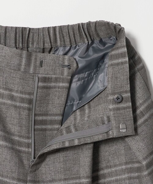 UNITED ARROWS(ユナイテッドアローズ)の「チェック イージー ワイドパンツ ‐ウォッシャブル‐(その他パンツ・レディース・その他2/その他7・38/36)」の17枚目の写真