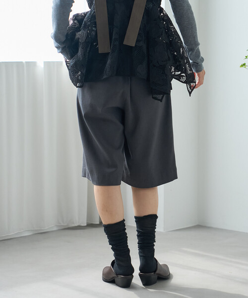 FREAK'S STORE（フリークスストア）の「ベルト付き タック ハーフパンツ（その他パンツ・レディース・ブラウン/チャコールグレー・ﾌﾘ-）」の20枚目の写真