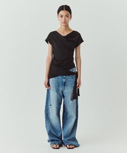 kiehtova（キエトヴァ）の「【kiehtova】SIENA DRAPE TOPS/シエナ ドレープトップス KTWR72（Tシャツ/カットソー・レディース・ホワイト/ブラウン/ブラック・FREE）」の18枚目の写真