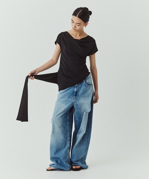 kiehtova（キエトヴァ）の「【kiehtova】SIENA DRAPE TOPS/シエナ ドレープトップス KTWR72（Tシャツ/カットソー・レディース・ホワイト/ブラウン/ブラック・FREE）」の16枚目の写真
