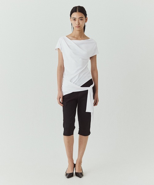 kiehtova（キエトヴァ）の「【kiehtova】SIENA DRAPE TOPS/シエナ ドレープトップス KTWR72（Tシャツ/カットソー・レディース・ホワイト/ブラウン/ブラック・FREE）」の8枚目の写真