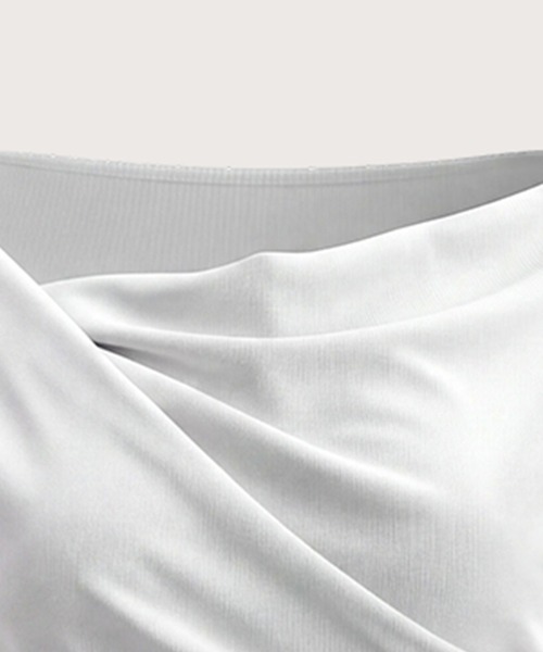 kiehtova（キエトヴァ）の「【kiehtova】SIENA DRAPE TOPS/シエナ ドレープトップス KTWR72（Tシャツ/カットソー・レディース・ホワイト/ブラウン/ブラック・FREE）」の13枚目の写真