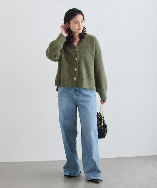 journal standard L'essage(ジャーナルスタンダードレサージュ)の「《一部WEB限定カラー/追加》FOX CASHMERE Vネックカーディガン(カーディガン/ボレロ・レディース・レッド/ベージュ/オリーブ/ネイビー/ピンク系その他・FREE)」の16枚目の写真