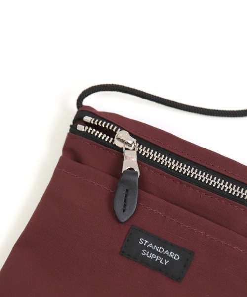 STANDARD SUPPLY（スタンダードサプライ）の「[ STANDARD SUPPLY ] SIMPLICITY SLING PURSE M / スリングパースM（ショルダーバッグ・レディース・ボルドー・M）」の11枚目の写真