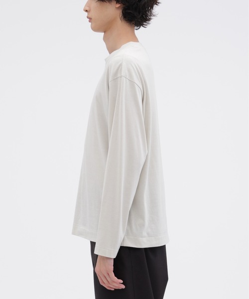 MARGARET HOWELL(マーガレットハウエル)の「PLAIN COTTON JERSEY(Tシャツ/カットソー・メンズ・ブラック/アイボリー・MEDIUM/LARGE)」の4枚目の写真