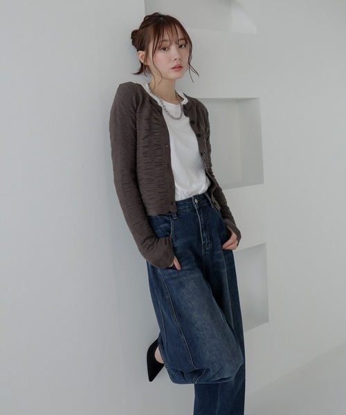 AMUU. PRECIEUSE(アムープレシューズ)の「メローシャーリングニットカーディガン(ニット/セーター・レディース・チャコールグレー/アイボリー・FREE)」の7枚目の写真
