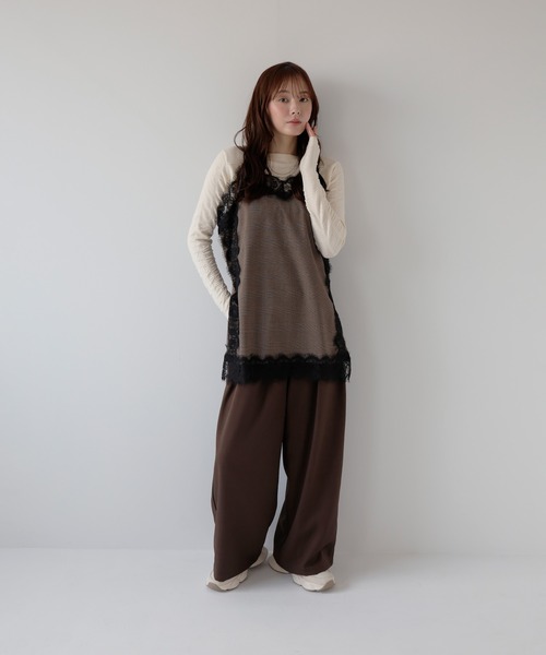 AMUU. PRECIEUSE(アムープレシューズ)の「メローシャーリングニットカーディガン(ニット/セーター・レディース・チャコールグレー/アイボリー・FREE)」の15枚目の写真