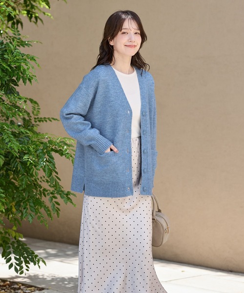 Honeys(ハニーズ)の「ふんわりVネックカーデ(カーディガン/ボレロ・レディース・ブラウン系1/ベージュ系1/ブルー系1/ピンク系1/ヘザーチャコール/杢グレー・L/LL/M/S)」の11枚目の写真