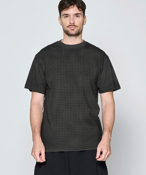 ACANTHUS(アカンサス)の「mt10676- Grid Print Tee グリッドプリントTシャツ(CT2704)(Tシャツ/カットソー・メンズ・チャコール/ブラック/ホワイト・XL/L/M/S)」の3枚目の写真