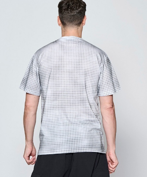 ACANTHUS(アカンサス)の「mt10676- Grid Print Tee グリッドプリントTシャツ(CT2704)(Tシャツ/カットソー・メンズ・チャコール/ブラック/ホワイト・XL/L/M/S)」の5枚目の写真