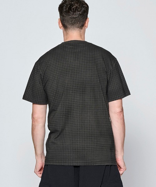 ACANTHUS(アカンサス)の「mt10676- Grid Print Tee グリッドプリントTシャツ(CT2704)(Tシャツ/カットソー・メンズ・チャコール/ブラック/ホワイト・XL/L/M/S)」の8枚目の写真