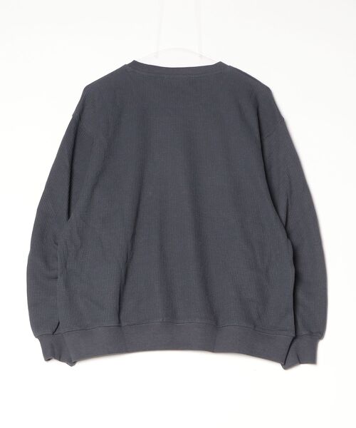 OMNES(オムネス)の「ワッフル袖ギャザー スウェット風長袖プルオーバー(Tシャツ/カットソー・レディース・ダークグレー/アイボリー・FREE)」の3枚目の写真