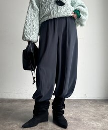 カーブパンツ