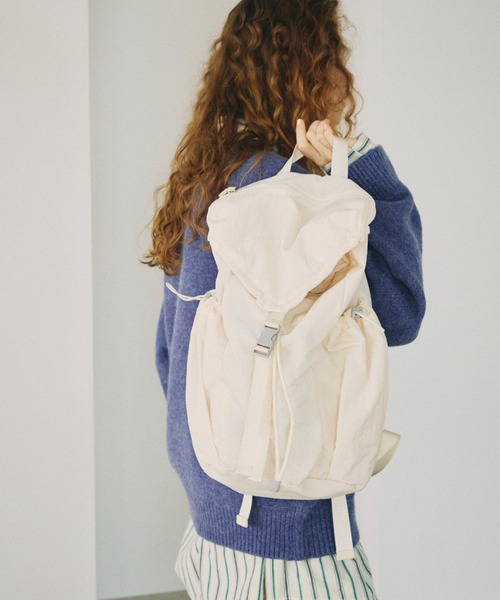 full/fill.(フルフィル)の「ripstop light backpack / リップストップライトバックパック(バックパック/リュック・レディース・ブラック/アイボリー・FREE)」の2枚目の写真