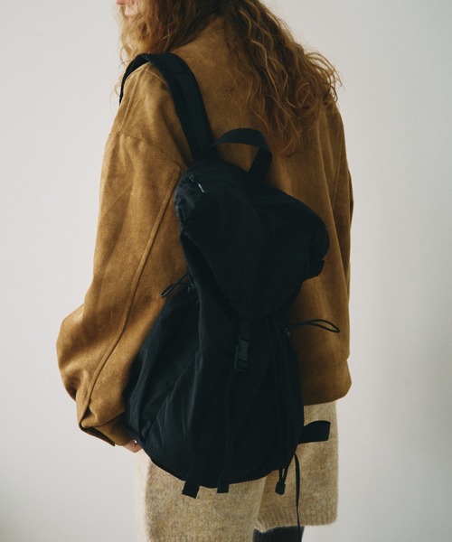 full/fill.(フルフィル)の「ripstop light backpack / リップストップライトバックパック(バックパック/リュック・レディース・ブラック/アイボリー・FREE)」の3枚目の写真
