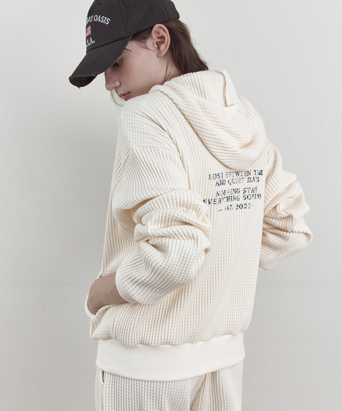 WEDNESDAYOASISFORWOMEN(ウェンズデー オアシス フォー ウーマン)の「ワッフル ハイネック フード ジップアップ_CREAM(WB6OT14)(パーカー・レディース・クリーム・FREE)」の1枚目の写真